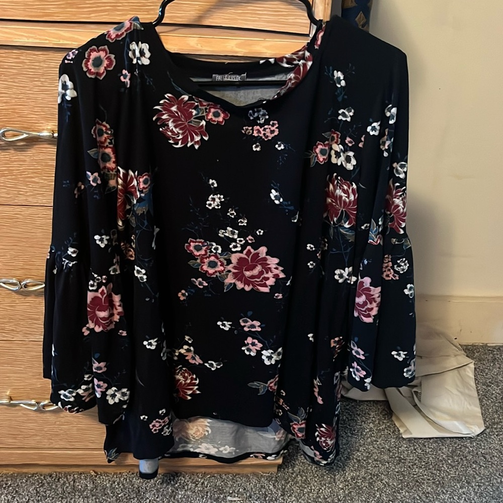 Women’s Long Sleeve Puffer Shirt